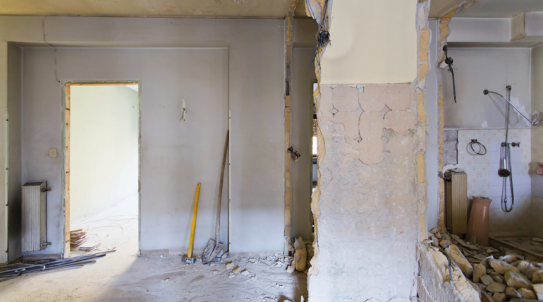 Decopertări și demolări Sector 6 București