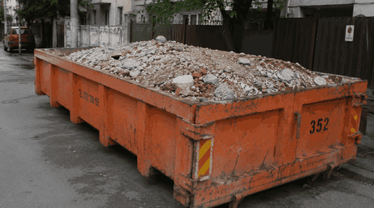 Inchiriere container moloz